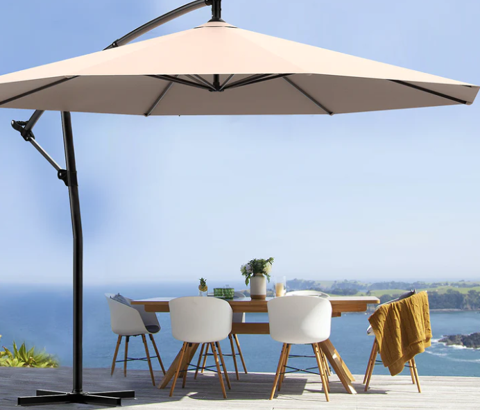 What to look for to find the best offset patio Umbrella?