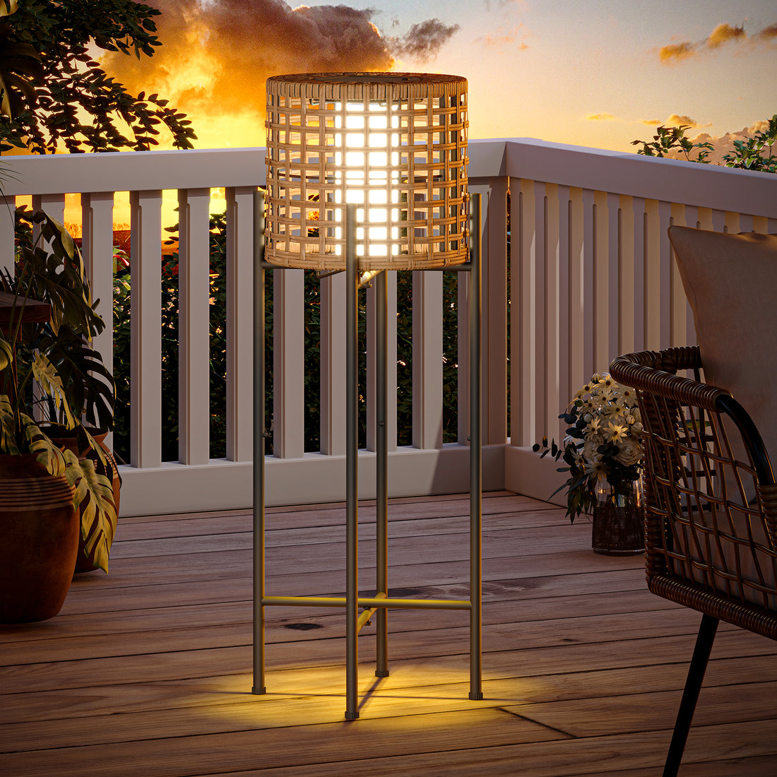 LAUSAINT HOME Solar Powered Outdoor Floor Lamp with Auto On/Off LED Light
